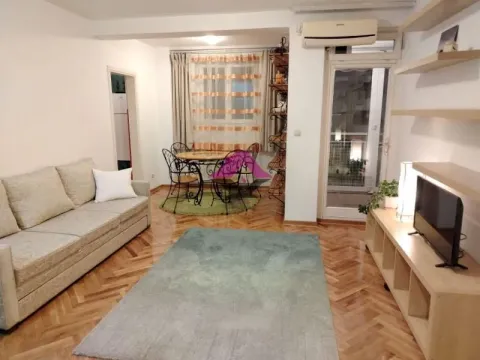 Izdavanje, dvosoban stan, 45m², Savski Venac, Beograd - image 2