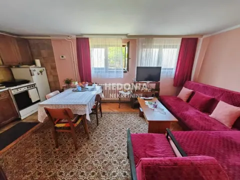 Sale, house, 317m², Sremčica, Beograd