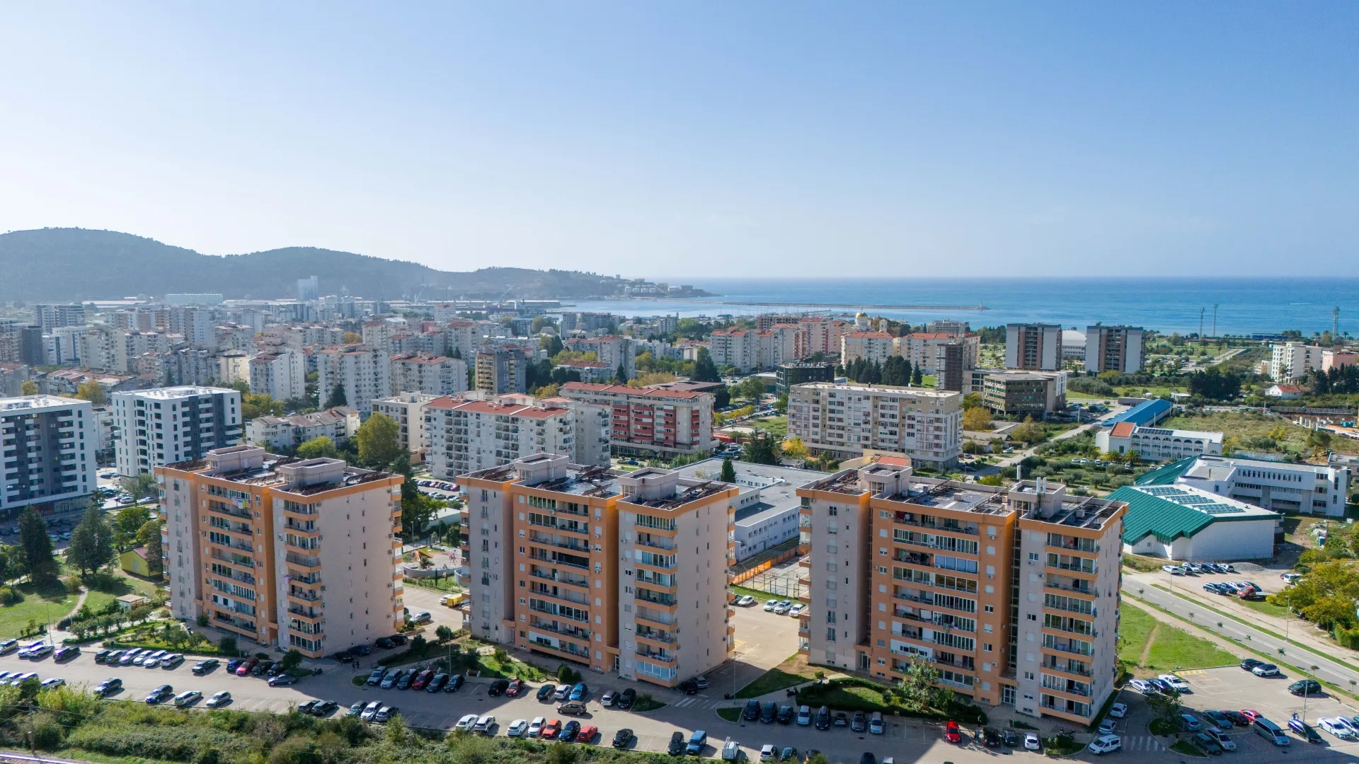 Sale, two bedroom apartment, 69m², Topolica, Bar