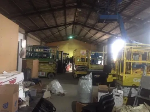 Izdavanje, poslovni prostor, 700m², Zemun Ugrinovci, Zemun Sve Podlokacije - image 6