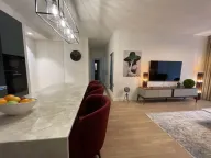 Izdavanje, trosoban stan, 86m², Savski Venac, Beograd - image 3