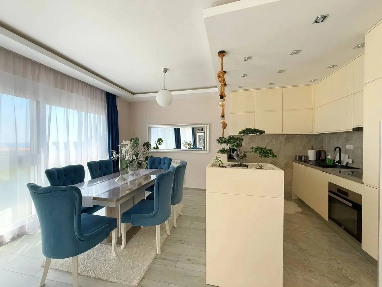 Rent, two bedroom apartment, 60m², Bečići, Budva
