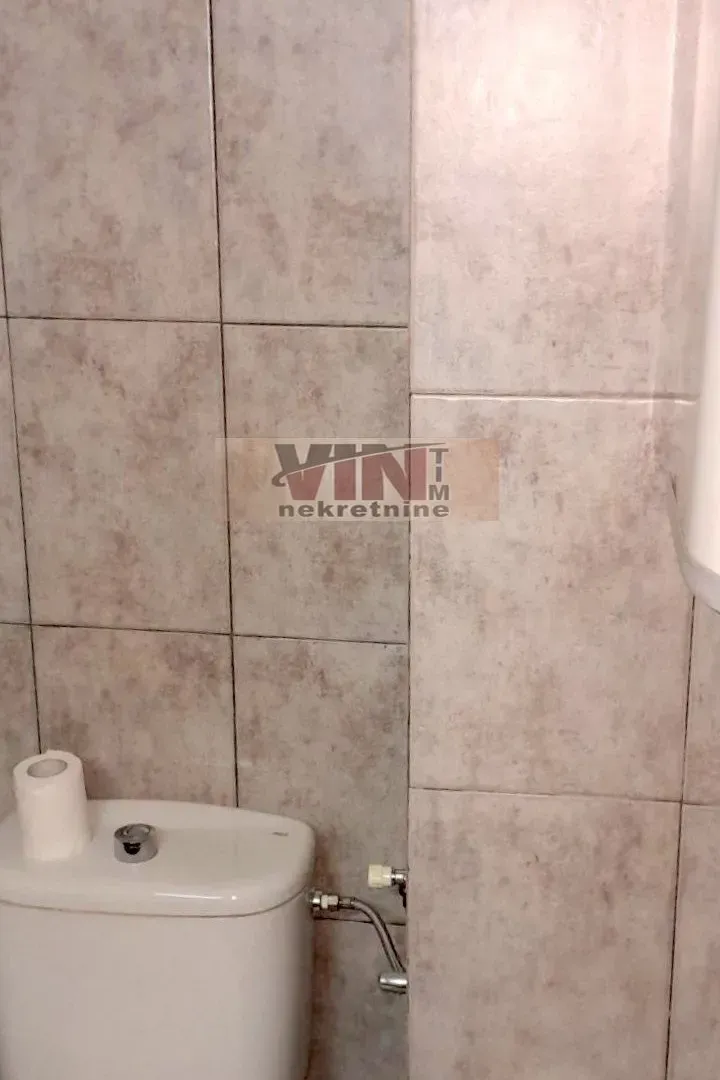 Izdavanje, trosoban stan, 85m², Altina, Beograd