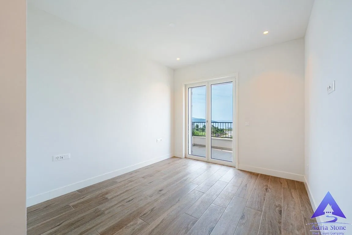 Prodaja, dvosoban stan, 94m², Luštica, Tivat