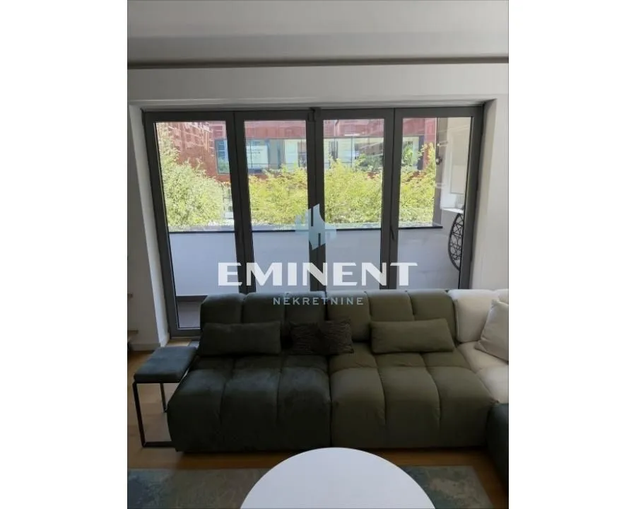 Rent, four bedroom apartment, 117m², Novi Beograd Blok 65, Novi Beograd Sve Podlokacije