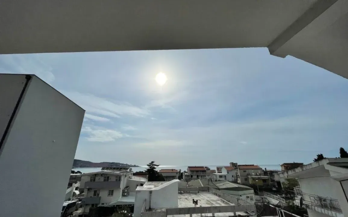 Izdavanje, dvosoban stan, 80m², Šušanj, Bar