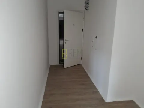 Sale, two bedroom apartment, 63m², Cetinje, Crna Gora - image 5