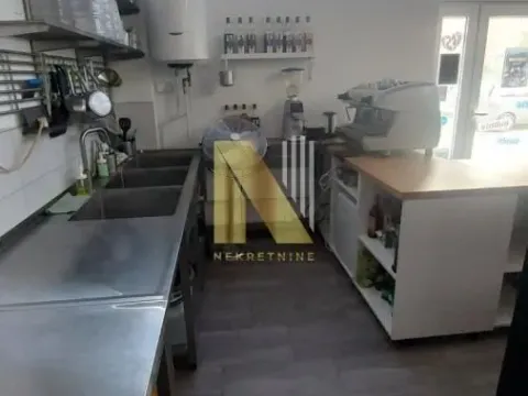 Izdavanje, poslovni prostor, 60m², Socijalno, Novi Sad Sve Podlokacije - image 3