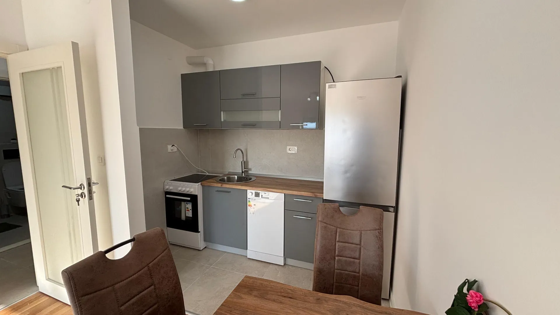Rent, one bedroom apartment, 45m², Stari Aerodrom, Podgorica