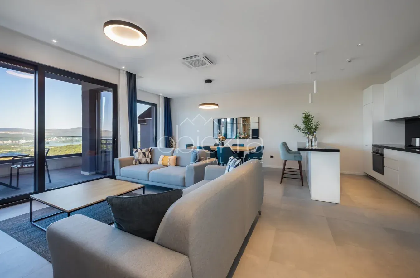 Rent, apartment, 90m², Tivat, Crna Gora