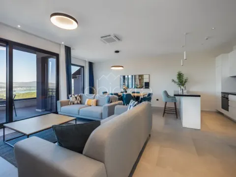 Izdavanje, stan, 90m², Tivat, Crna Gora - image 3