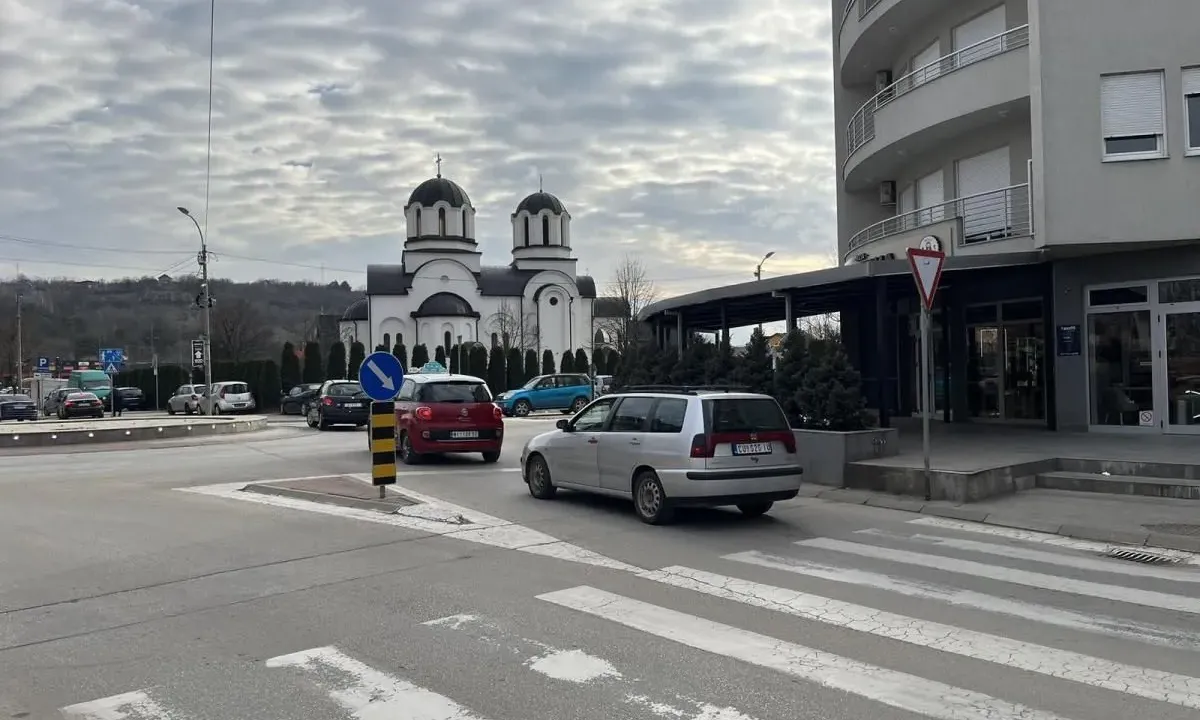 Izdavanje, poslovni prostor, 120m², Aqua park, Jagodina