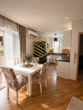 Rent, two bedroom apartment, 55m², Blok 6, Podgorica - image 3