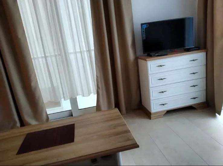 Izdavanje, jednosoban stan, 45m², Bečići, Budva