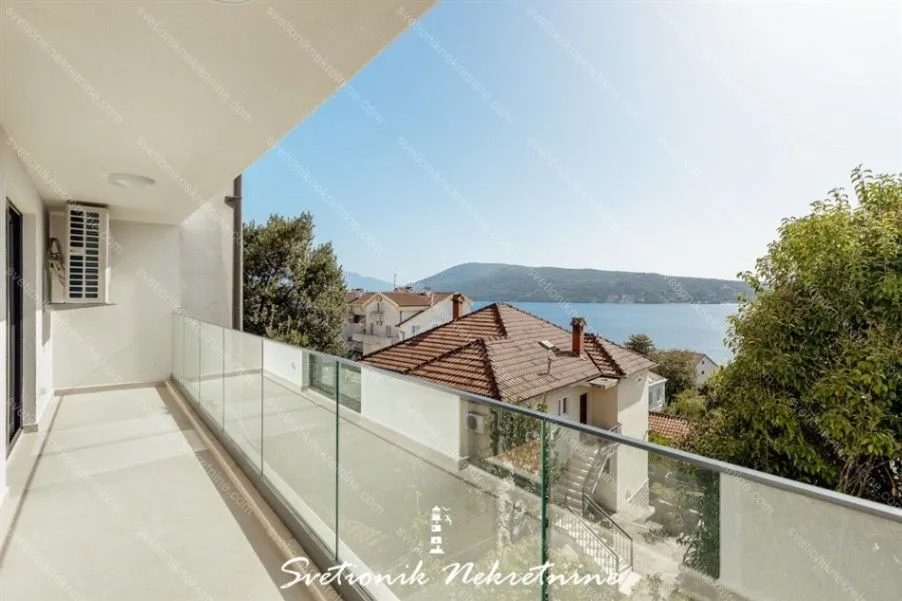 Sale, two bedroom apartment, 180m², Savina, Herceg Novi
