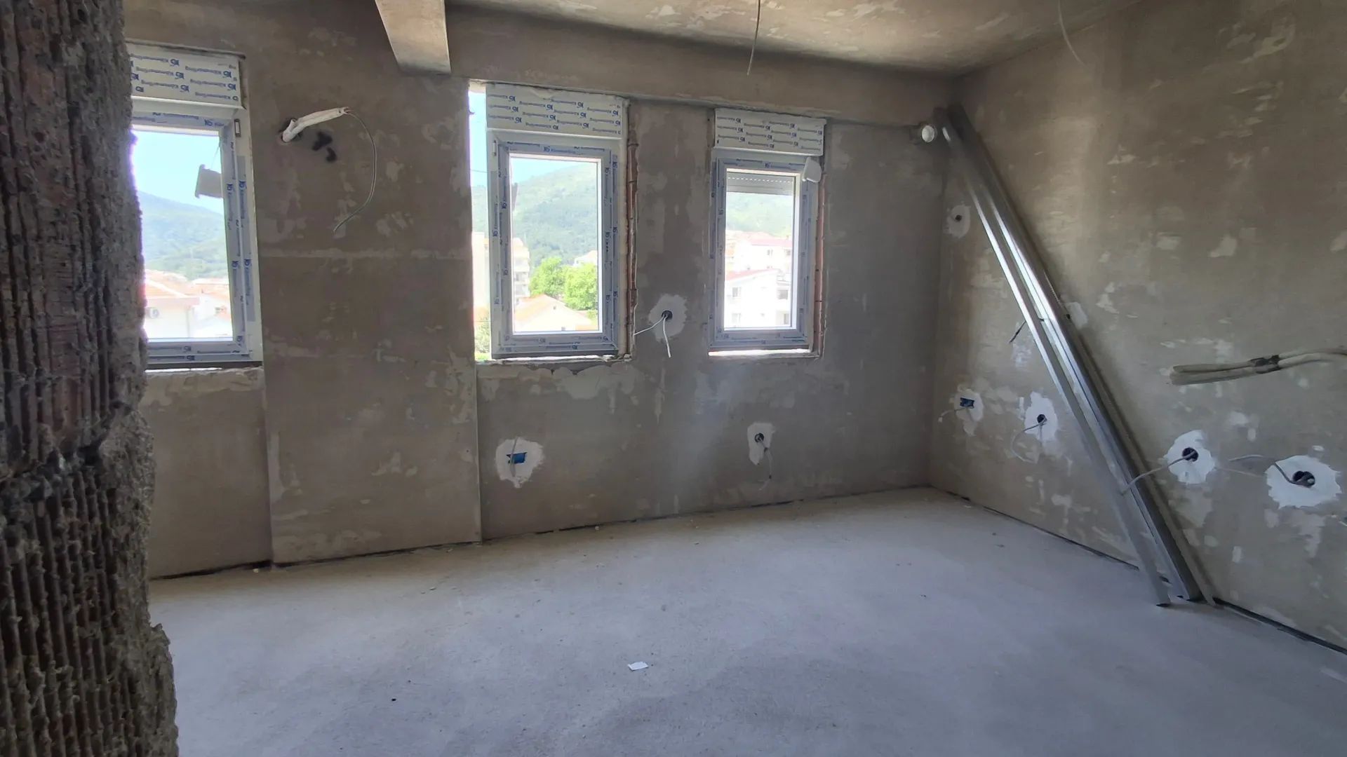 Prodaja, jednosoban stan, 38m², Podkošljun, Budva