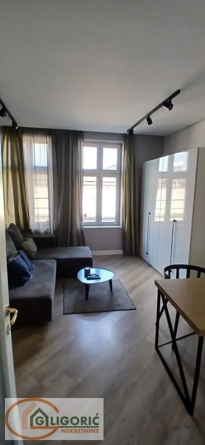 Sale, three bedroom apartment, 73m², Stari Grad, Beograd