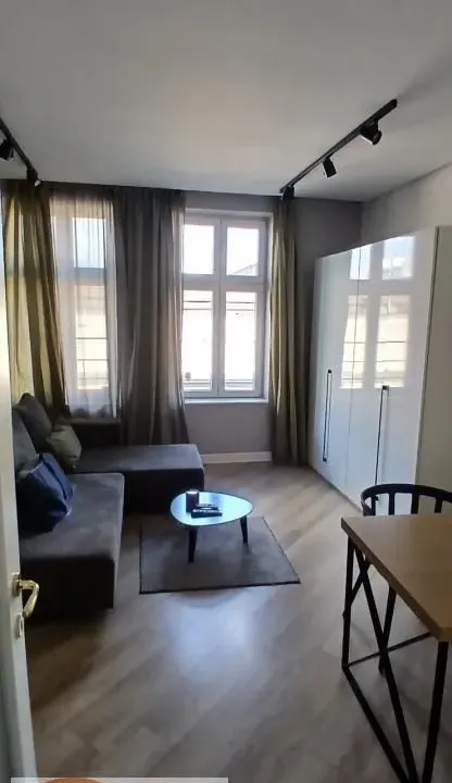 Prodaja, trosoban stan, 73m², Stari Grad, Beograd