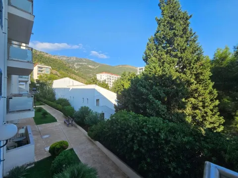 Sale, two bedroom apartment, 90m², Bečići, Budva - image 10