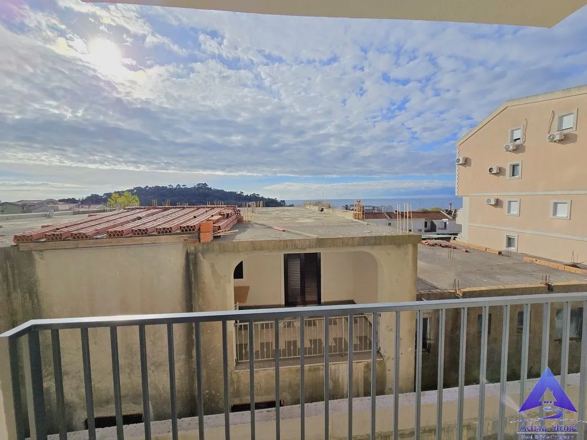 Prodaja, dvosoban stan, 54m², Petrovac, Budva