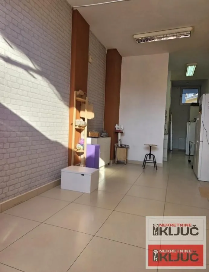 Rent, office space, 36m², Grbavica, Novi Sad Sve Podlokacije