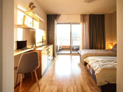 Izdavanje, trosoban stan, 198m², Budva, Crna Gora - image 16