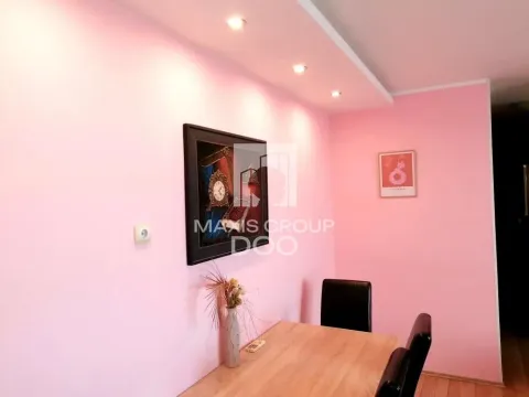 Rent, one bedroom apartment, 65m², Savski Venac, Beograd - image 13