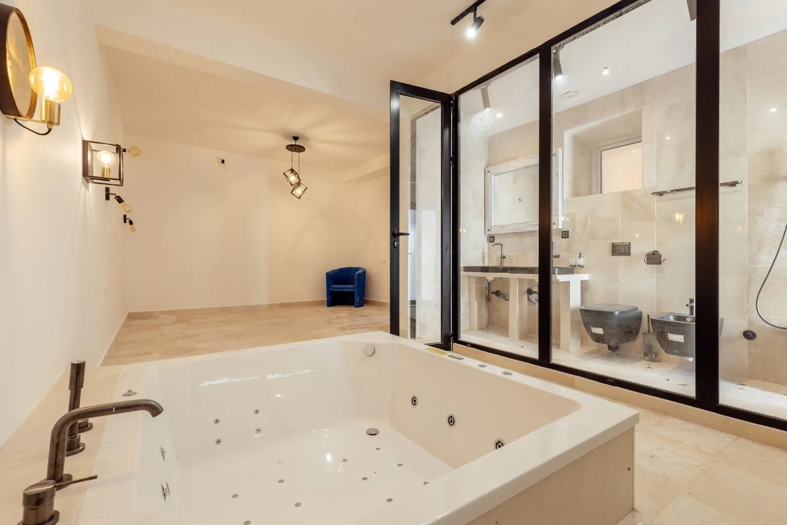 Sale, house, 380m², Ljuta, Kotor