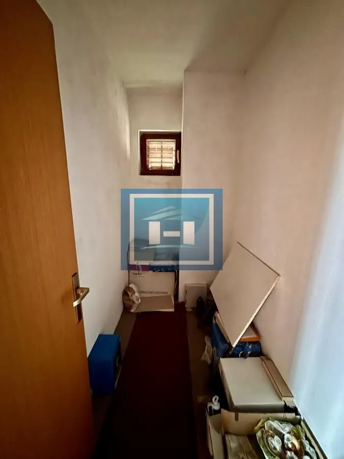Prodaja, kuća, 300m², Budžino brdo, Jagodina
