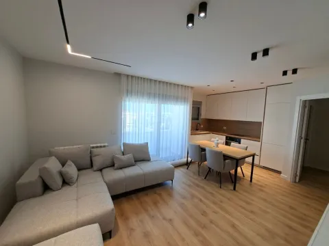 Rent, two bedroom apartment, 120m², Donji Štoj, Ulcinj - image 15