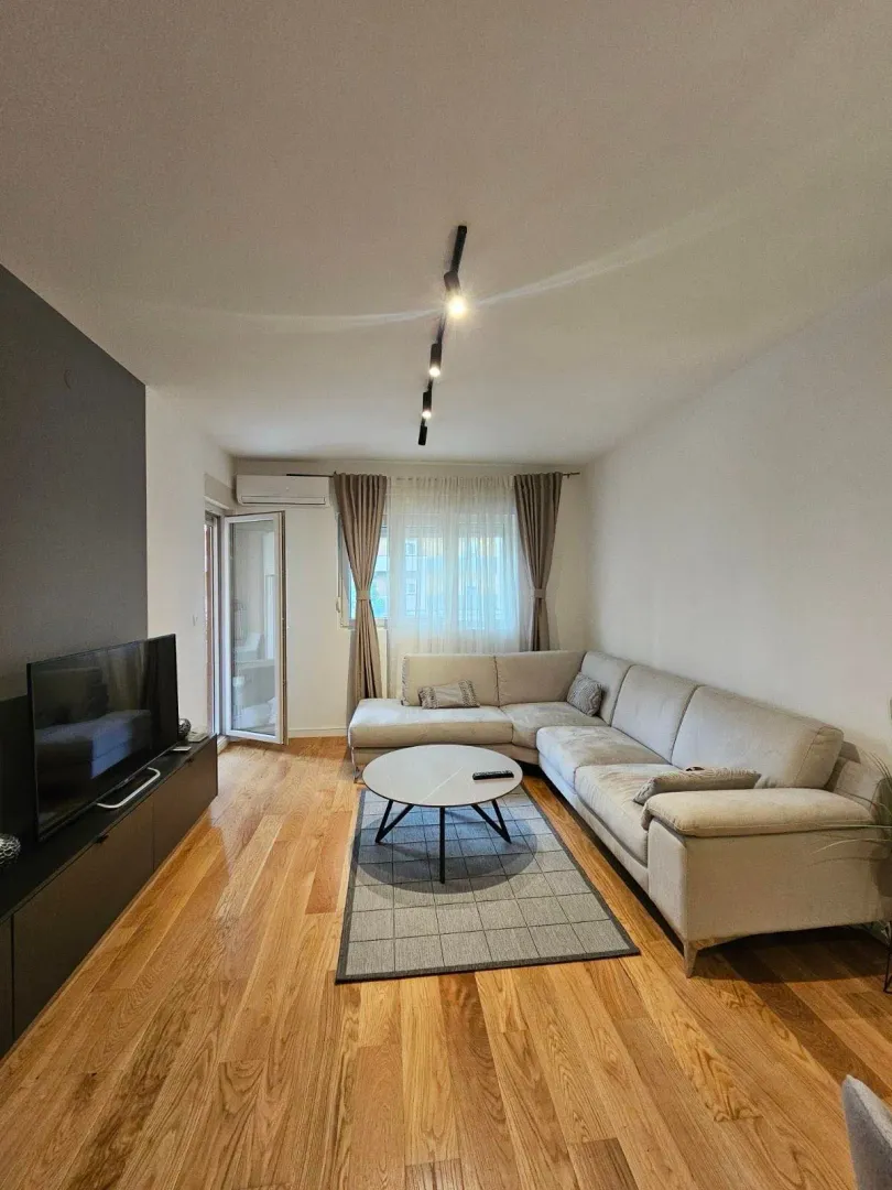 Rent, one bedroom apartment, 59m², Central Point, Podgorica