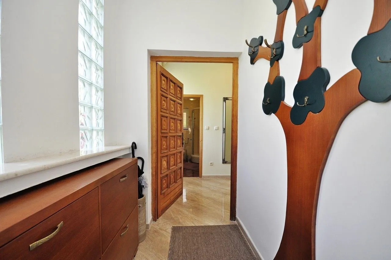 Prodaja, kuća, 222m², Donja Lastva, Tivat