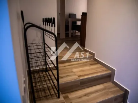 Izdavanje, kuća, 76m², Sremska Kamenica, Petrovaradin - image 7