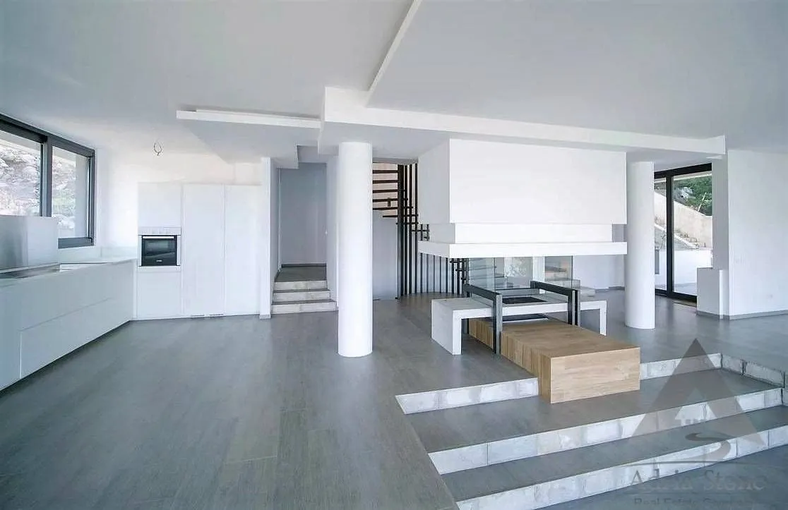 Prodaja, kuća, 770m², Tivat, Crna Gora