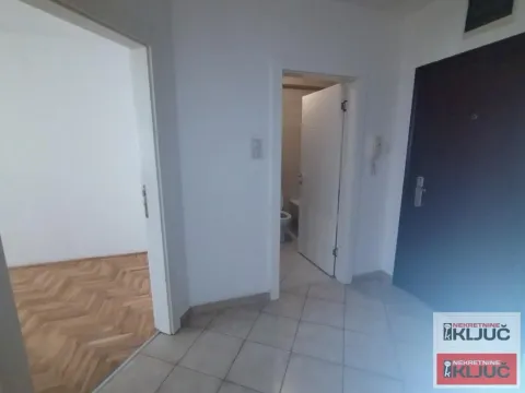 Izdavanje, dvosoban stan, 45m², Grbavica, Novi Sad Sve Podlokacije - image 9