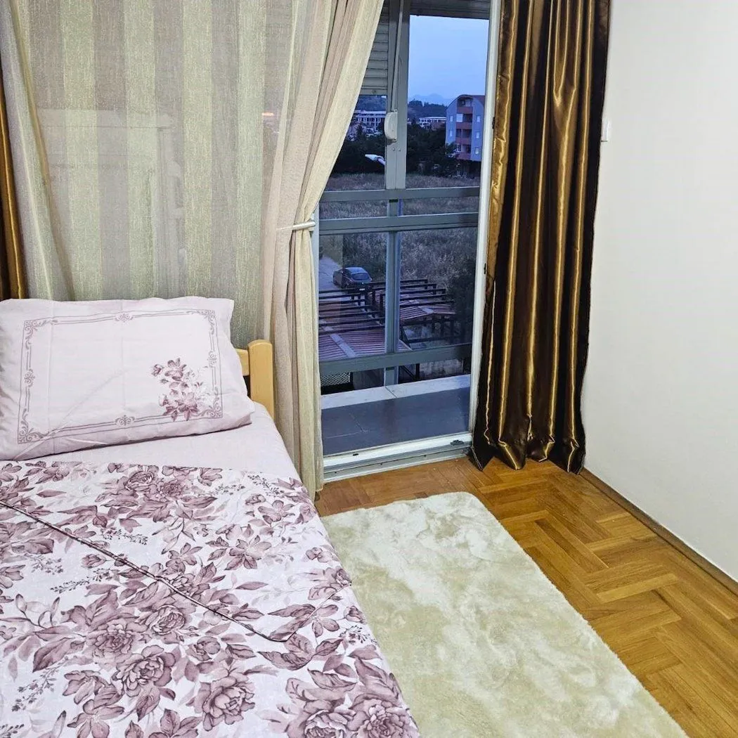 Rent, apartment, 40m², 1 maj, Podgorica