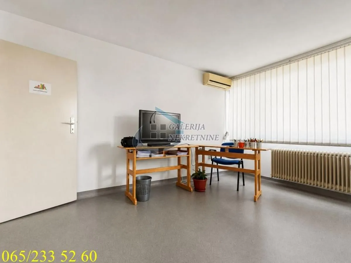 Prodaja, dvosoban stan, 57m², Šumice, Beograd