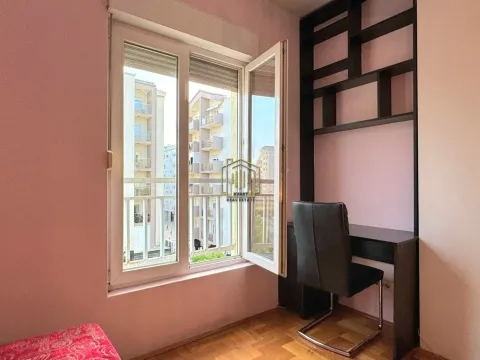 Rent, one bedroom apartment, 41m², Blok 9, Podgorica - image 4