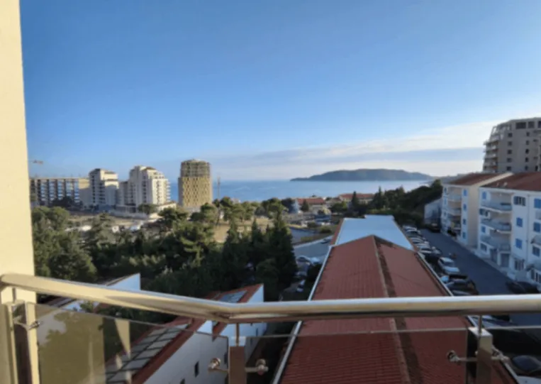 Rent, three bedroom apartment, 120m², Bečići, Budva