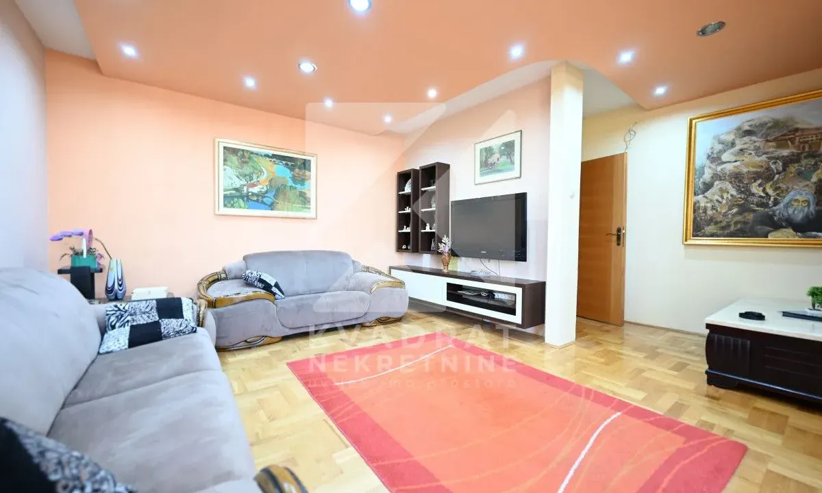 Rent, one bedroom apartment, 65m², Blok 6, Podgorica