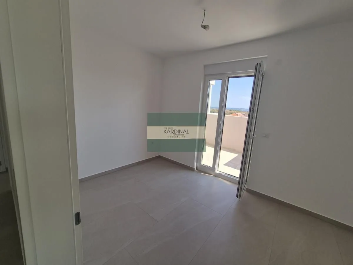 Prodaja, trosoban stan, 76m², Sarina Medja, Jagodina