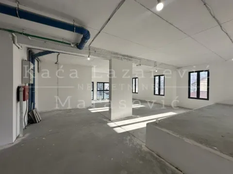 Izdavanje, poslovni prostor, 419m², Kalenić Pijaca, Vračar Sve Podlokacije - image 3