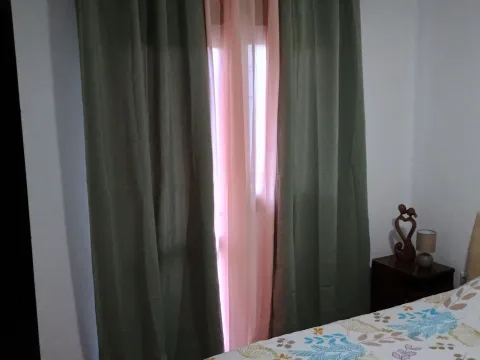 Izdavanje, jednosoban stan, 47m², Centar, Cetinje - image 9