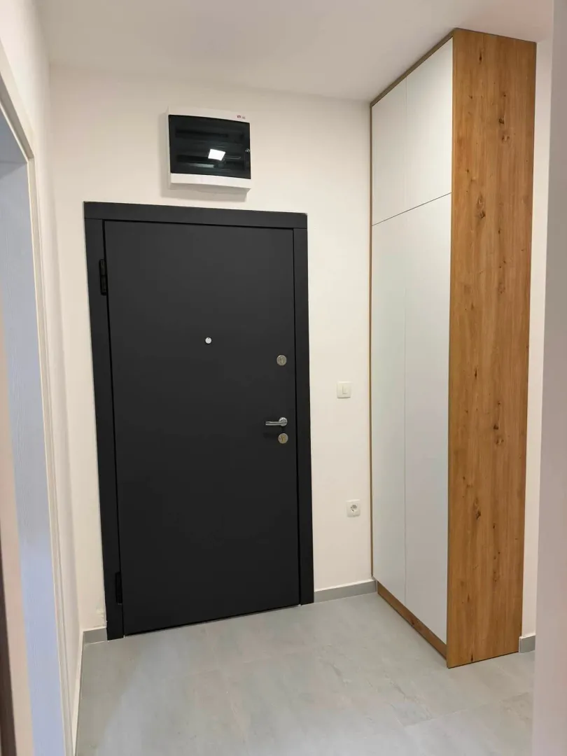 Izdavanje, jednosoban stan, 43m², Stari Aerodrom, Podgorica