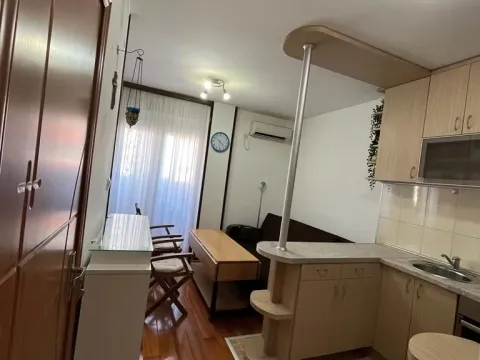Prodaja, garsonjera, 19m², Zabjelo, Podgorica - image 1