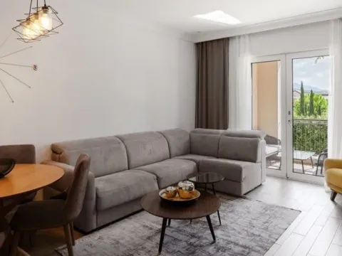 Rent, one bedroom apartment, 63m², Luštica Bay, Tivat - image 12