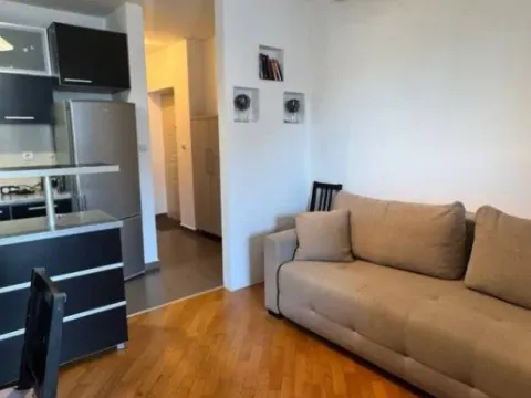 Izdavanje, jednosoban stan, 47m2, Babin Do, Budva Izdavanje, jednosoban stan, 47m2, Babin Do, Budva