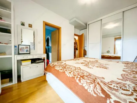 Prodaja, trosoban stan, 196m², Podgorica, Crna Gora - image 19