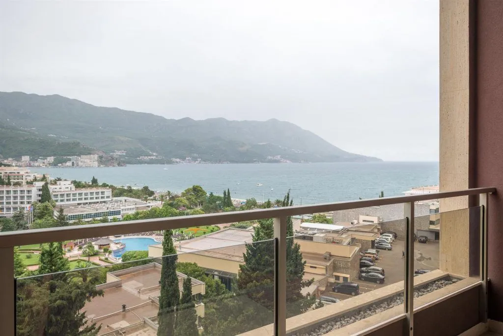 Prodaja, stan, 85m², Bečići, Budva