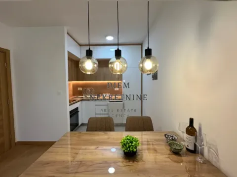 Izdavanje, jednosoban stan, 46m², City Kvart, Podgorica - image 8